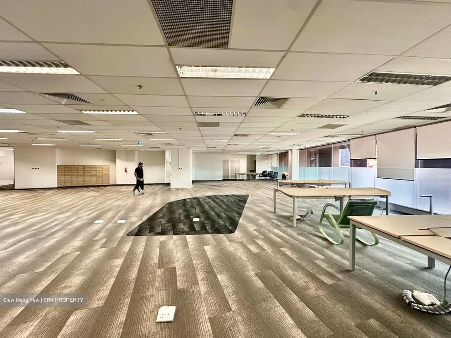 Dapenso Building (D1), Office #577065801